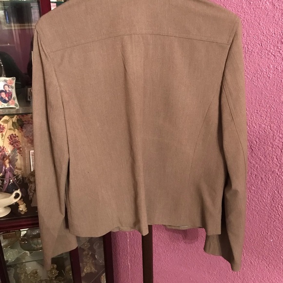 Nice Jacket - Picture 2 of 2